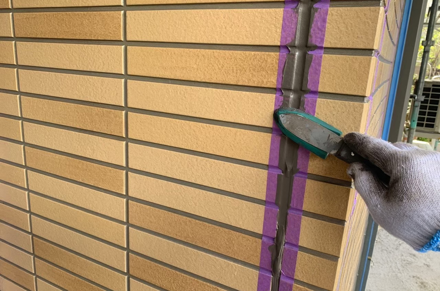 ヘラ押さえ